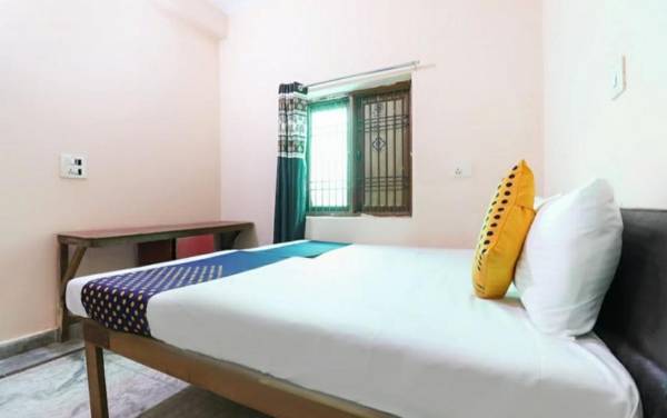 Hotel Royal by WB INN