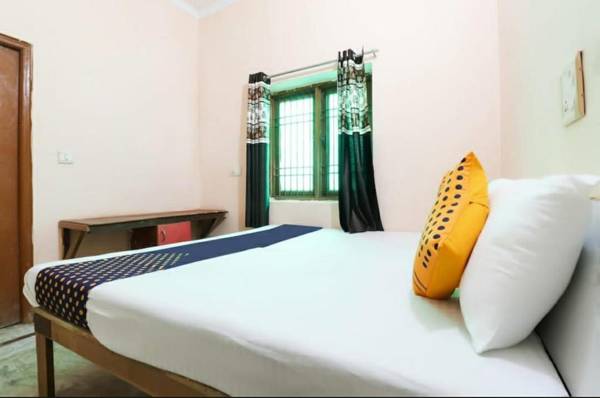 Hotel Royal by WB INN