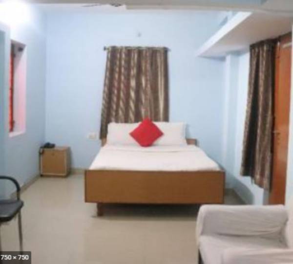 Hotel Ratan Palace by WB Inn