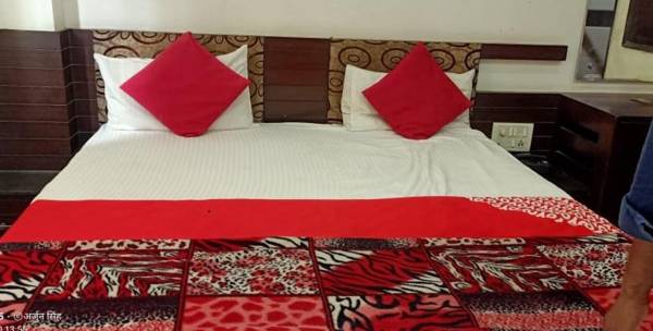 Hotel Taj Prince By WB Inn