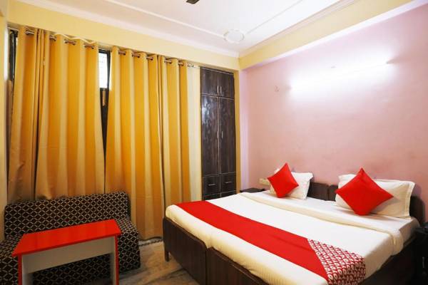 Vaccinated Staff- OYO 42405 HOTEL DIAMOND