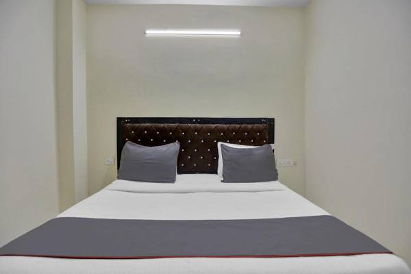 Collection O 82685 Hotel Shiv Shiva Residency