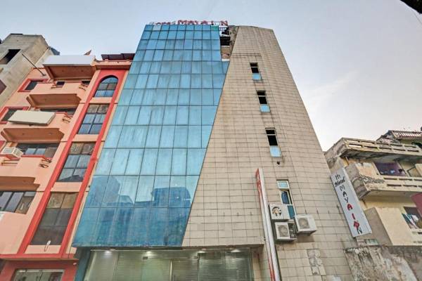 Townhouse 758 Hotel Maya Inn