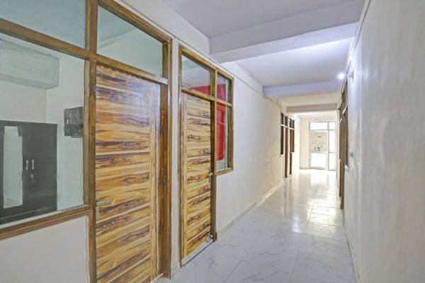 Capital O 84803 Diamond 18