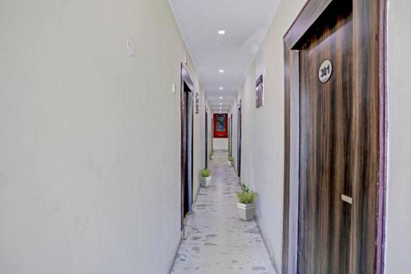 OYO Townhouse 951 Dharam Villa