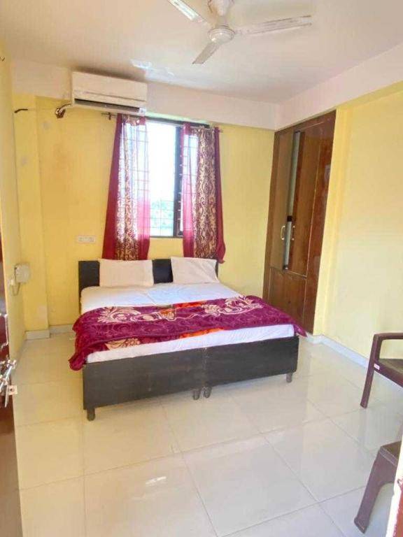 OYO 92721 Hotel royal palace noida