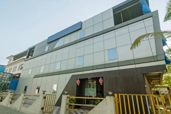 OYO 23656 Parimeet Hotel