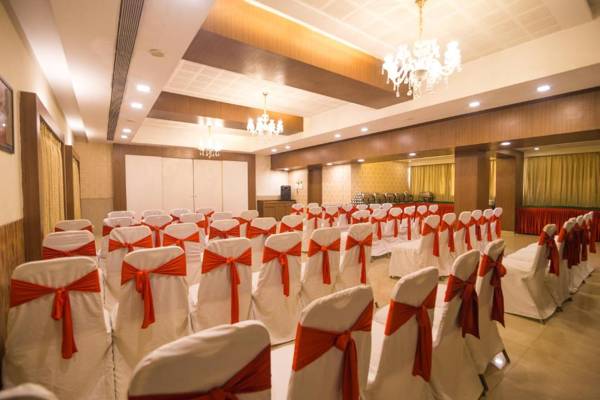 Hotel Monarch Guestline in MIDC Rabale Navi Mumbai