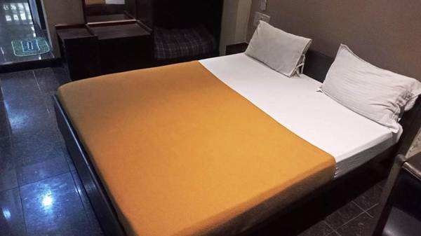 Shubham Lodging&Boarding