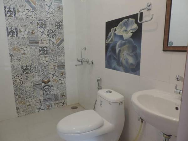Hotel Clarks Residences Nainital