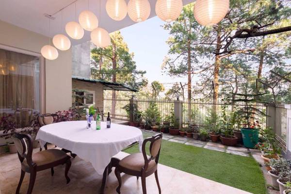 StayVista at Villa in the Mist