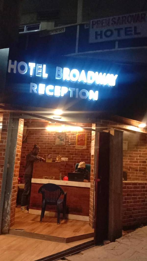 Goroomgo Broadway Nainital