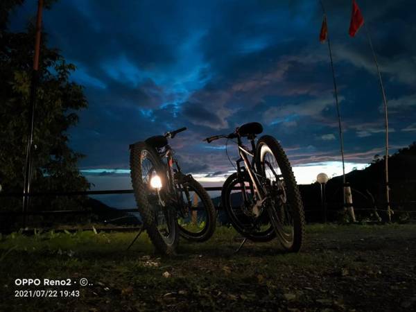 Huts and Hats Resorts