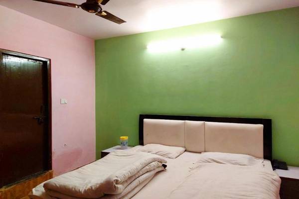 Goroomgo Hill Regency Nainital