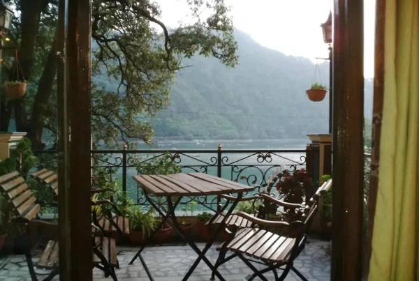 Goroomgo Sangeeta Paradise Nainital