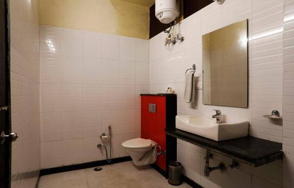 Hotel Limewood Nainital