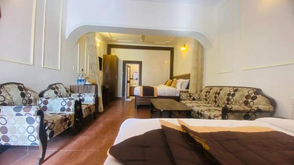 Foxoso Hotel Mall Road