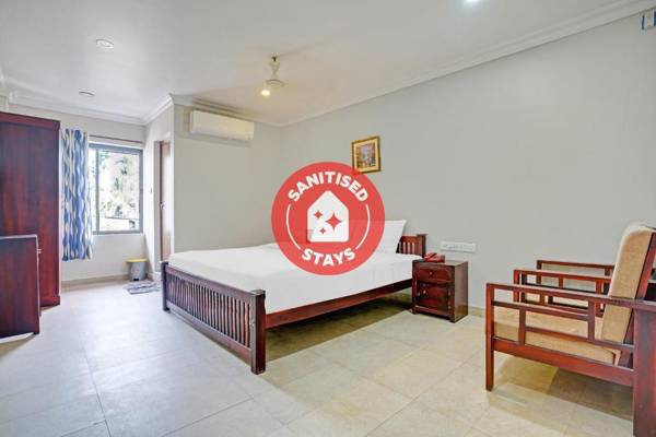 SPOT ON 80985 Metro Residency