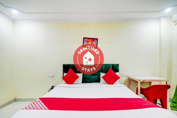 OYO 75810 Ronak Hotel