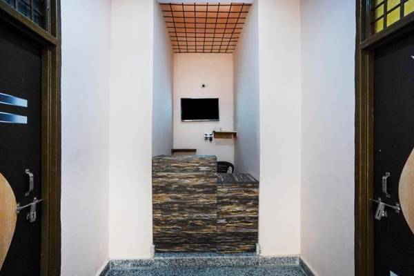 OYO 76046 Globe House