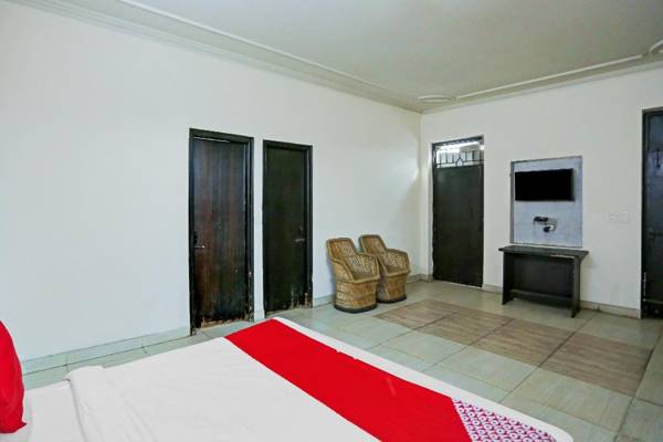 OYO 73745 Hotel Royal Green Residency
