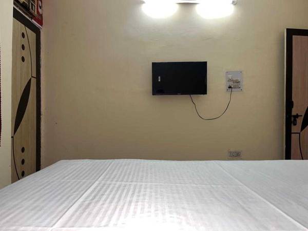 SPOT ON 91181 Ekanki Enclave