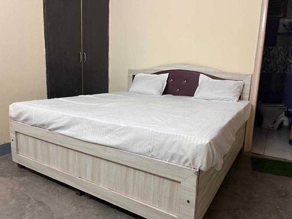 SPOT ON 91181 Ekanki Enclave