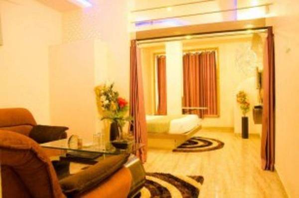 Hotel Comfort and Terrace Lounge