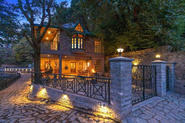 StayVista at Paris Villa