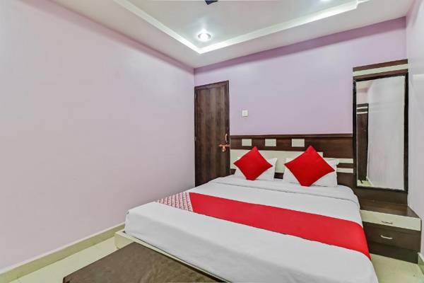 OYO 48685 Hotel Royal