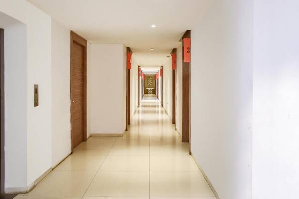 Capital O 46236 Hotel Amora