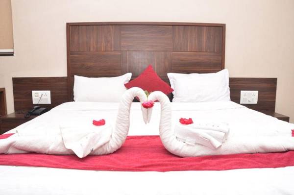 hotel om palace and party plot palitana