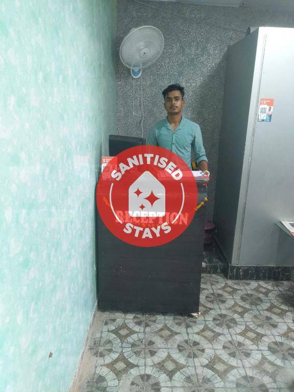 OYO 92205 Kasturi Inn