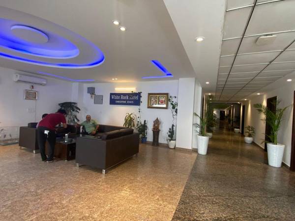 White Rock Hotel By WB Inn