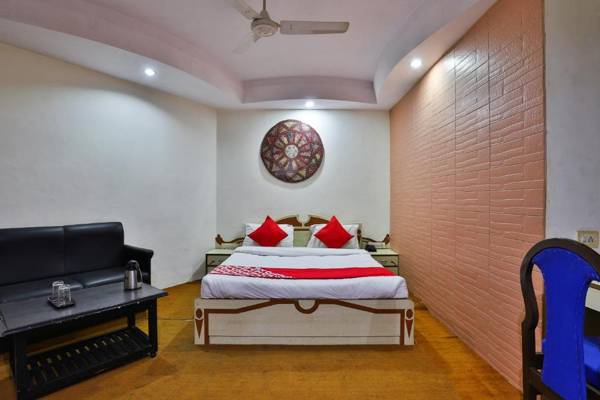 Townhouse 965 Hotel Gokul