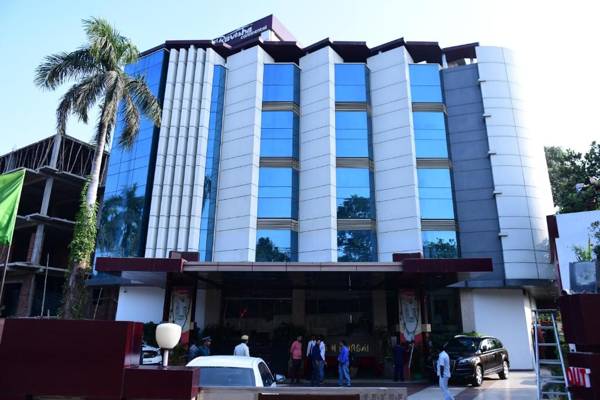 Hotel Ravisha Continental