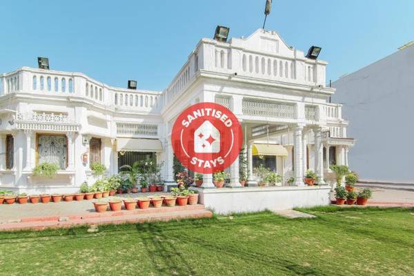 OYO 13097 Lukergunj Holidays