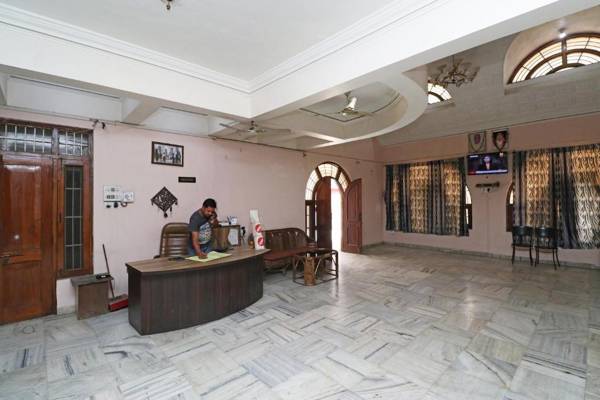 OYO 12180 Surya Prayagam