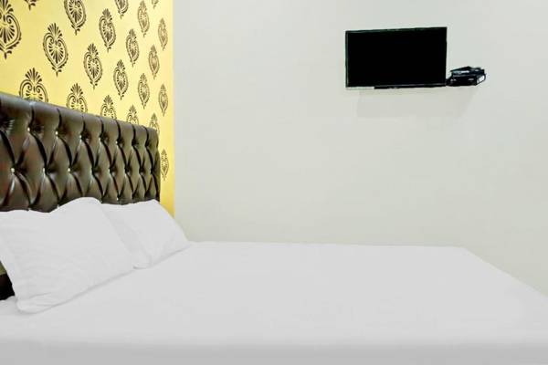 OYO 85697 Hotel Atharv Palace