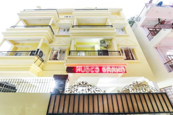 OYO 77096 Hudco Grand