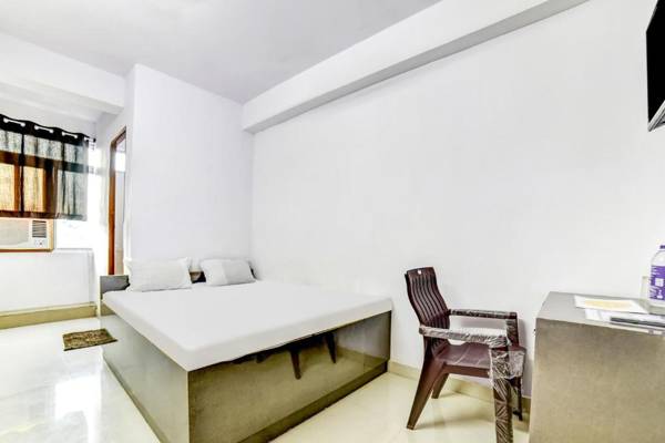 SPOT ON 82584 Plaza Guest House