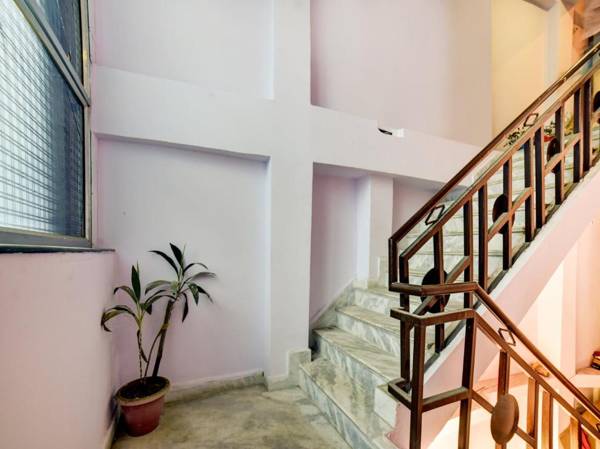 OYO Flagship 83165 Hotel Om Shanti