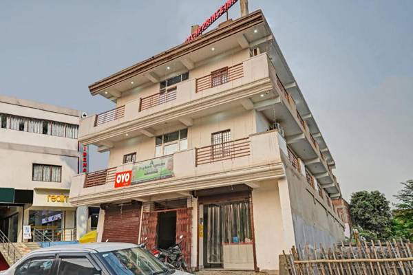 OYO 89280 Hotel NP Prince Inn