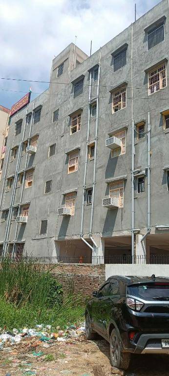 OYO 93387 Hotel Swarna Palace