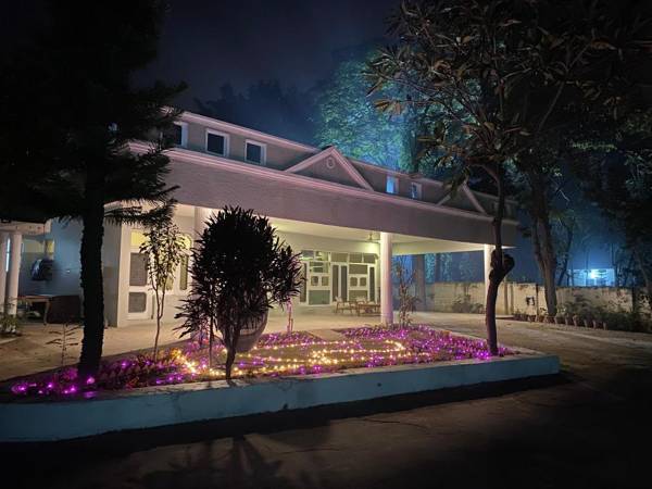 Casa Fiesta- City getaway perfect for parties