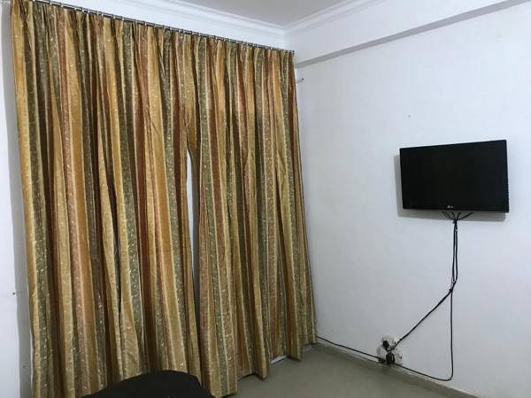 One BHK Independent Apartment in City Beautiful !
