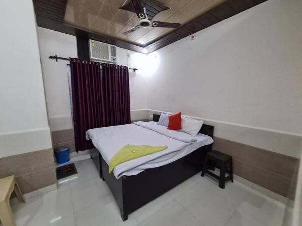 OYO 69125 Shri Krishna Guest House