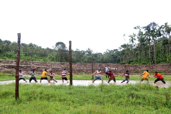 CoffeeINN Homestay with Water Activities