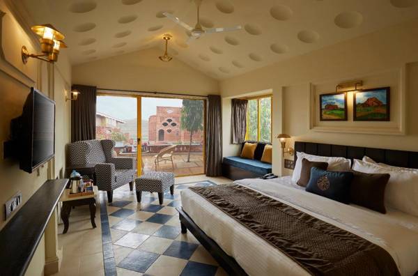 Saj By The Lake - Malshej Ghat Hotel