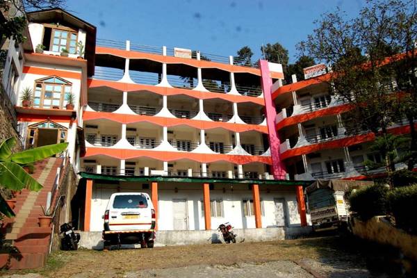 Goroomgo Shivay Kausani